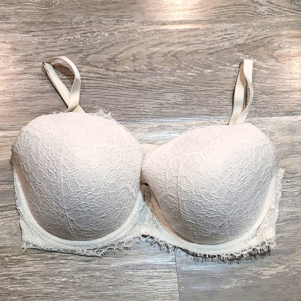Victoria's Secret Dream Angels White Bra